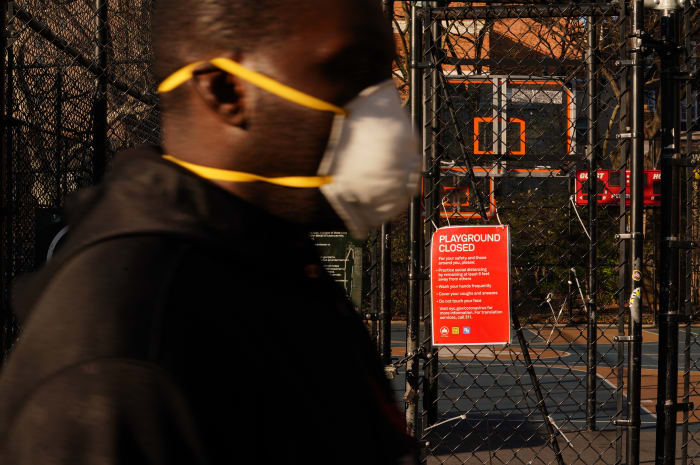 The Cage at West Fourth Street, in Manhattan: no rims.